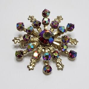 Vintage Aurora Borealis Rhinestone Brooch – Gold Tone Sparkle, Mid-Century Glam